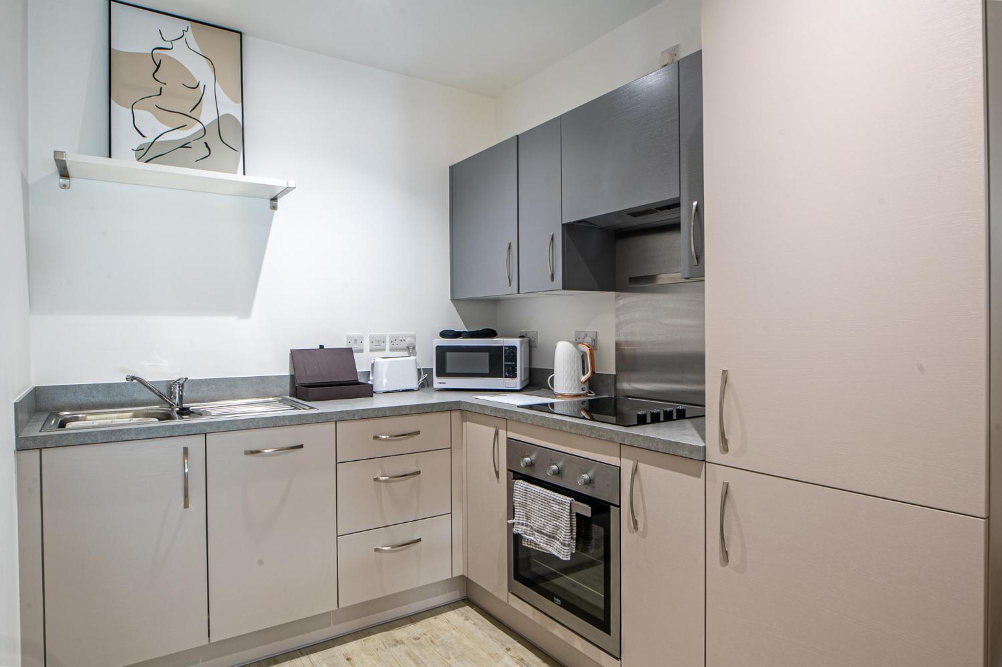 Modern And Spacious Apartment In Salford Quays Manchester Exterior photo